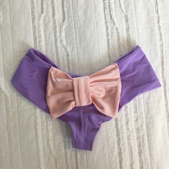 •Handmade Bow Swimsuit Bottoms• - Picture 1 of 2